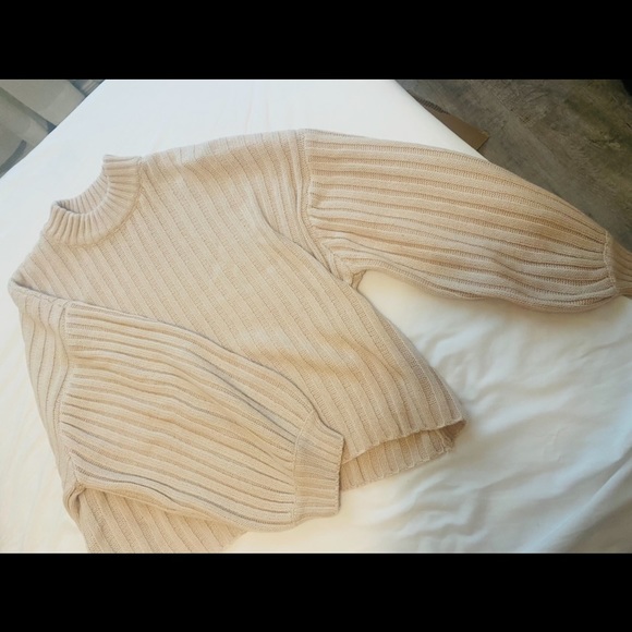 Princess Polly Sweaters - Princess Polly Oversized Balloon Sleeve Sweater / Sweatshirt